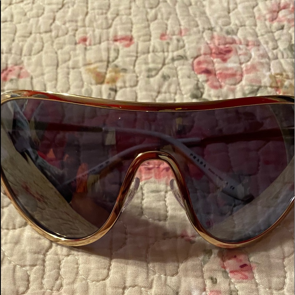 Prada SPR74V  Gold/Cream